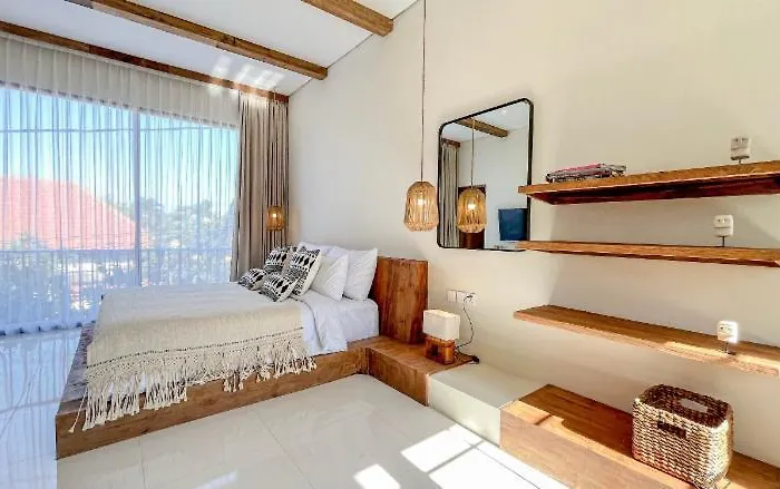Prime Oberoi Modern 2br Instaworthy 1 Min To La Favela No Floods Walk To Eat Street 塞米亚克