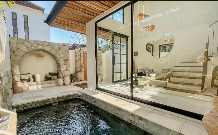 Prime Oberoi Modern 2br Instaworthy 1 Min To La Favela No Floods Walk To Eat Street 别墅 塞米亚克