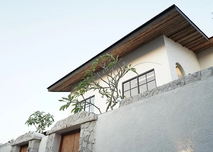 别墅 Prime Oberoi Modern 2br Instaworthy 1 Min To La Favela No Floods Walk To Eat Street