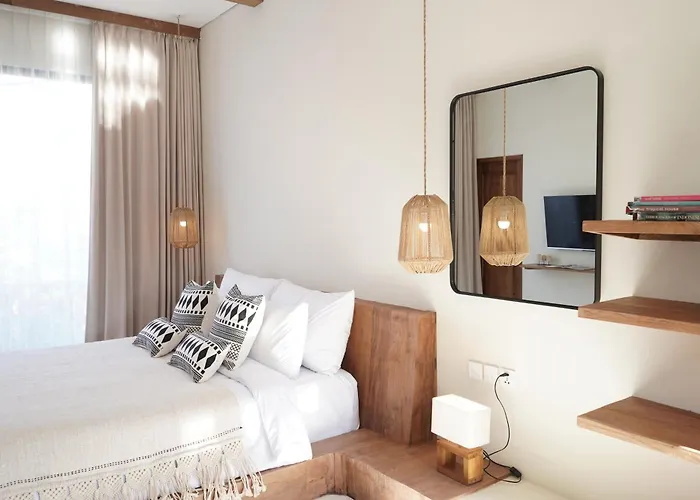 Prime Oberoi Modern 2br Instaworthy 1 Min To La Favela No Floods Walk To Eat Street * 塞米亚克