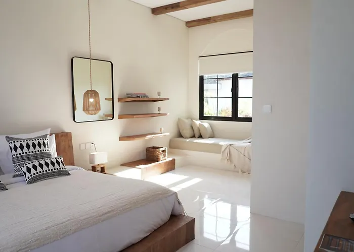 Prime Oberoi Modern 2br Instaworthy 1 Min To La Favela No Floods Walk To Eat Street *