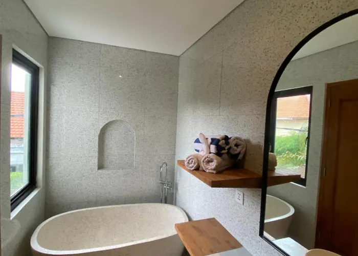Prime Oberoi Modern 2br Instaworthy 1 Min To La Favela No Floods Walk To Eat Street 别墅